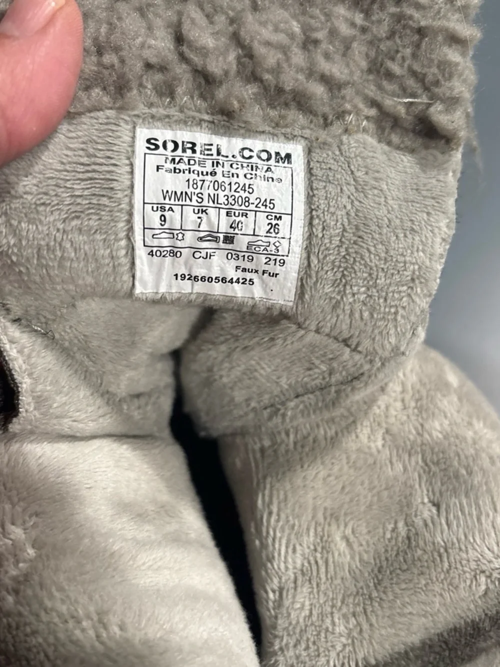 Sorel Light Gray Faux Fur-Lined Women's Boot Interior